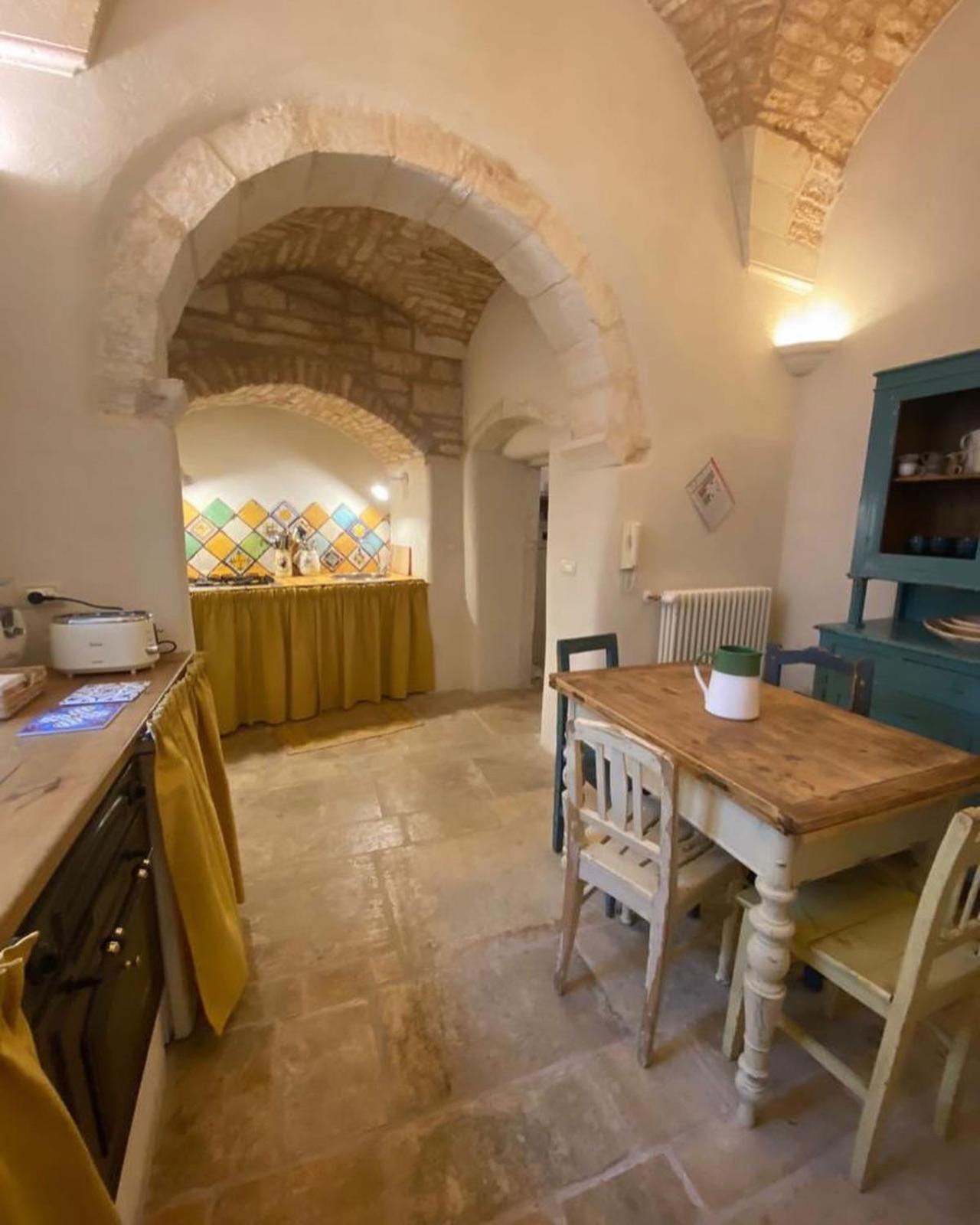 Palazzoliva - Luxury Boho Chic Guest House In The Historic Heart Of Martina Franca Buitenkant foto