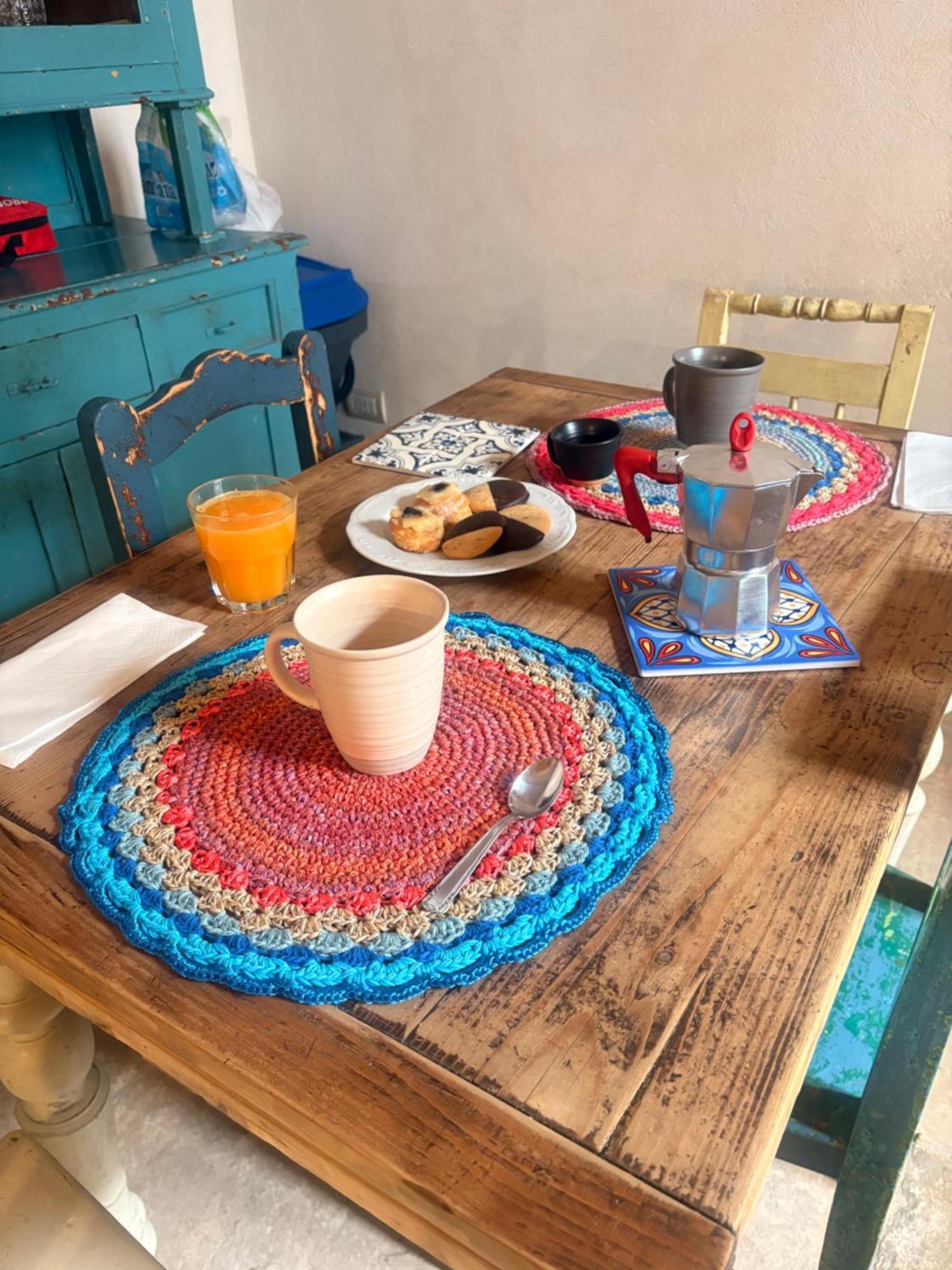 Palazzoliva - Luxury Boho Chic Guest House In The Historic Heart Of Martina Franca Buitenkant foto